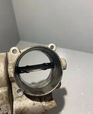 Volvo V70 Throttle valve 8692720 07W276 0281002701