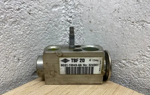 Ford Mondeo MK IV Air conditioning (A/C) expansion valve 9G9119849AA 324361 TBF2D