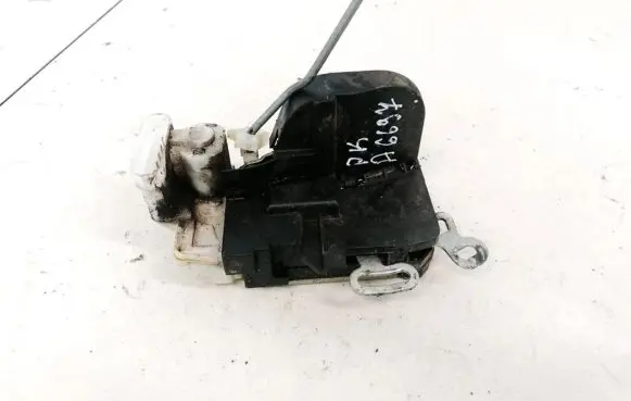 Alfa Romeo 147 Front door lock