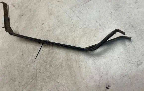 Toyota Corolla Verso AR10 Fuel tank mounting bracket