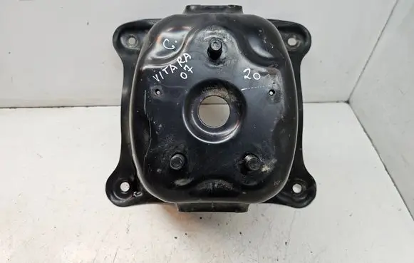 Suzuki Grand Vitara II Spare wheel mounting bracket 