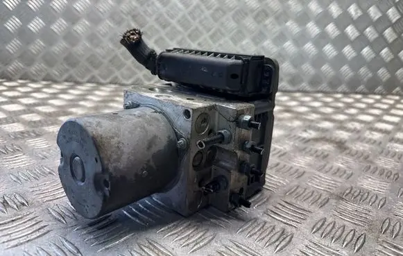 BMW 7 F01 F02 F03 F04 ABS Pump 6854040