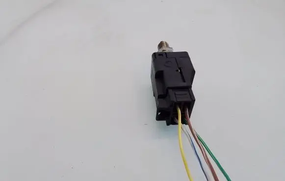 Subaru Outback Clutch pedal sensor 