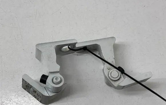 Volkswagen Tiguan Allspace Front door hinge set 8X0831403E