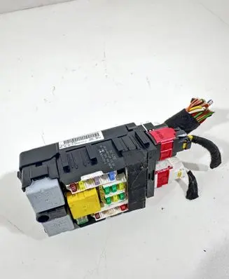 Citroen C4 Grand Picasso Fuse module 9665492680