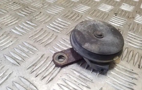 Toyota RAV 4 (XA20) Horn signal
