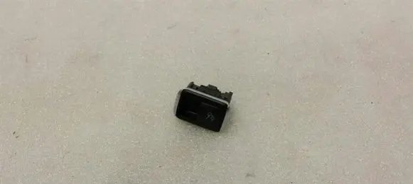 Mercedes-Benz CLS C218 X218 Tailgate opening switch A2129059300