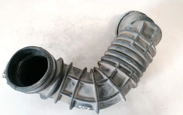 Ford Focus Air intake hose/pipe 98ab9r504ad 98ab-9r504-ad