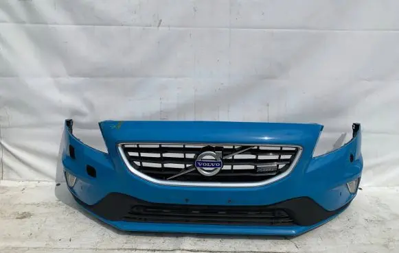 Volvo V40 Front bumper