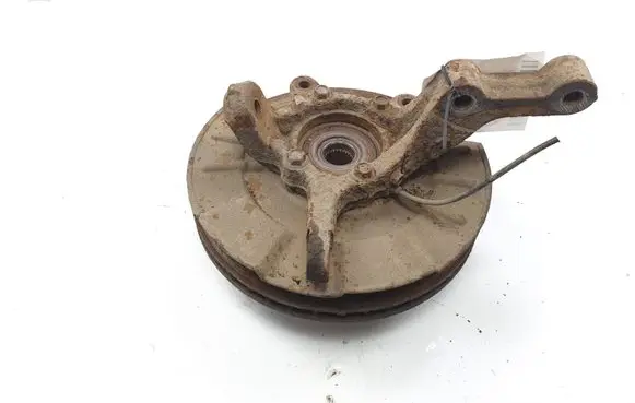 Suzuki Grand Vitara II Front wheel hub spindle knuckle
