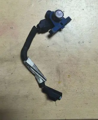 Volvo V50 Crankshaft position sensor 30751292