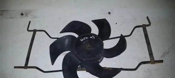 Citroen Xsara Radiator cooling fan shroud