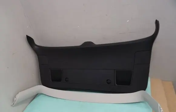 Volkswagen PASSAT B6 Tailgate trim 3C9867605D 3C9867605E