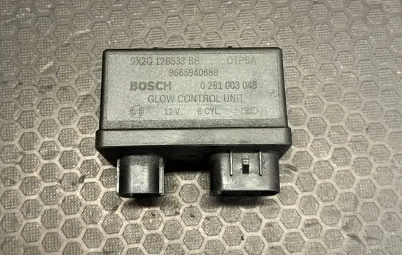 Jaguar XF X250 Glow plug pre-heat relay 9X2Q12B533BB 9665940680 0281003048