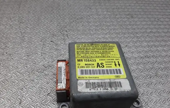 Mitsubishi Carisma Airbag control unit/module MR158433 0285001127