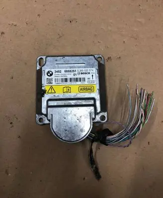BMW 6 F12 F13 Airbag control unit/module 6868251 0265020574