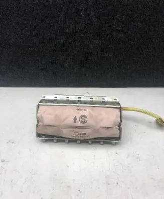 Mitsubishi Pajero Passenger airbag 7030A139