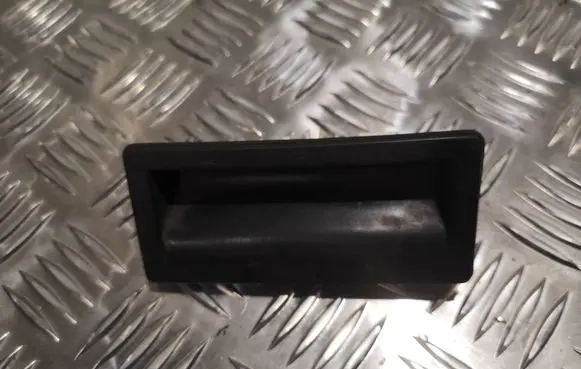Volkswagen PASSAT B7 Tailgate/trunk/boot exterior handle 5N0827566