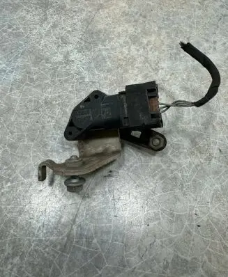 BMW 1 F40 Alarm movement detector/sensor 6895466 37146895466