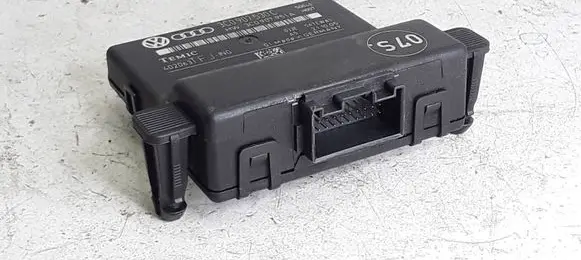 Volkswagen PASSAT B6 Gateway control module 3C0907530C 4020637