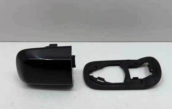 Volvo XC60 Loading door cover/cap 30663673