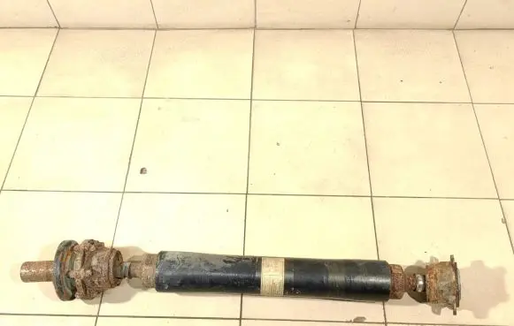 Mitsubishi Pajero Rear driveshaft/prop shaft 