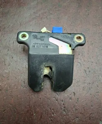 Audi A6 S6 C5 4B Tailgate/trunk/boot lock/catch/latch 4B5827505D 13183