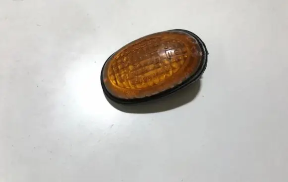 Hyundai Sonata Front fender indicator light 92303220 92303-220