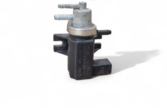 Audi A3 S3 8L Turbo solenoid valve 72290325 07T166