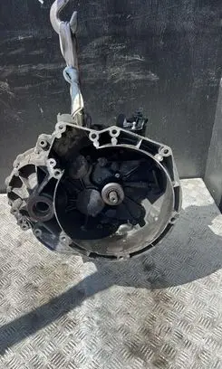 Ford Focus Manual 6 speed gearbox AV6R7002KJ