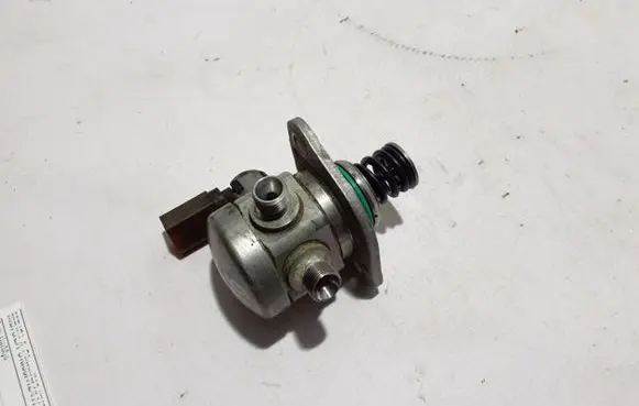Mercedes-Benz GLA H247 Fuel injection high pressure pump A2820702500