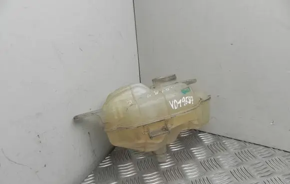 Opel Corsa E Coolant expansion tank/reservoir 39007213 VD19587