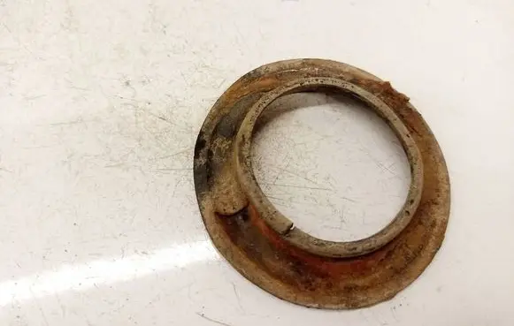 Toyota RAV 4 (XA30) Front coil spring rubber mount 4825742030