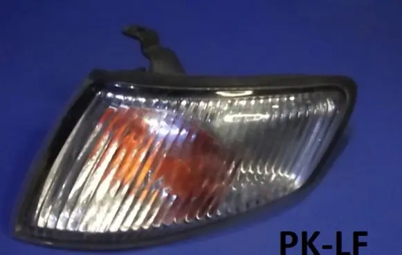 Mazda 626 Front indicator light 21081822