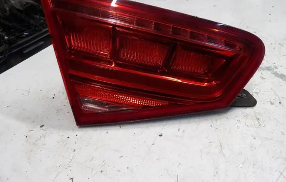 Audi A8 S8 D4 4H Tailgate rear/tail lights 4H0945093 E128012802