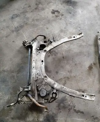 BMW 5 E60 E61 Front subframe 6759461