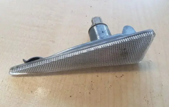Renault Scenic II - Grand scenic II Front fender indicator light 8200027151