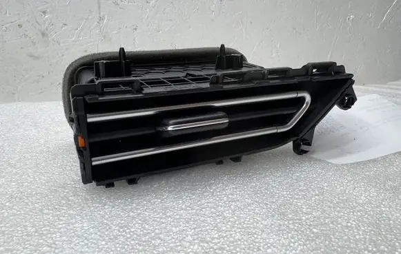 KIA Niro Dash center air vent grill 97420G5AB0