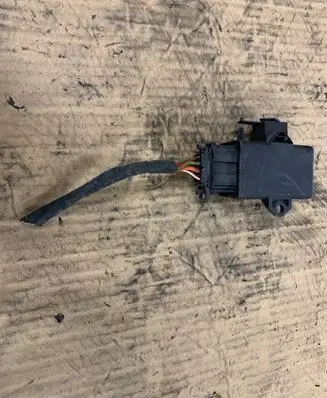 Volkswagen PASSAT B6 Seat heating relay 1Z0959772