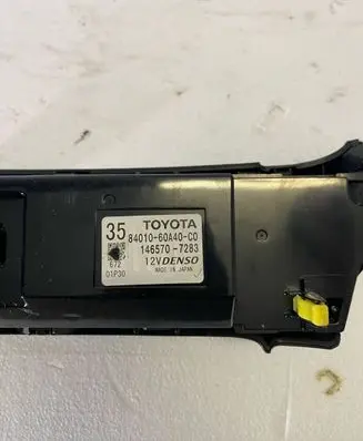 Toyota Land Cruiser (J150) Climate control unit 8401060A40 1465707283