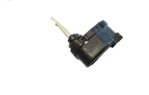 BMW 5 E39 Headlight level adjustment motor 0307851327