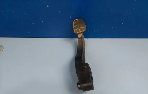 Clutch pedal