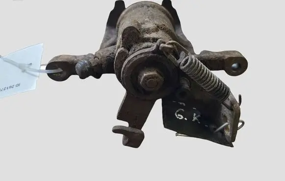 Opel Astra J Rear brake caliper