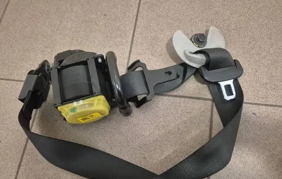 KIA Ceed Front seatbelt 88820J7000