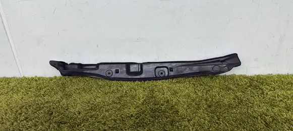 Toyota RAV 4 (XA40) Fender foam support/seal 53828-42070