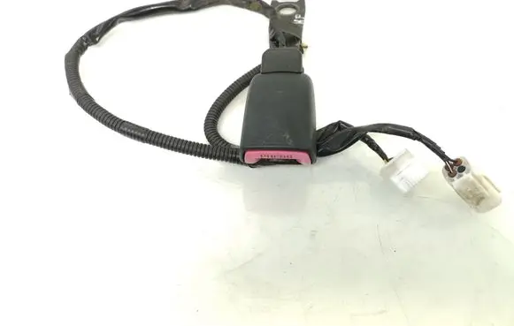 Lexus IS 220D-250-350 Front seatbelt buckle B480 E034501