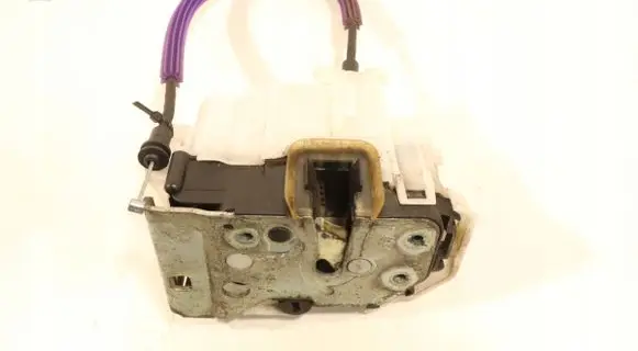 Fiat Tipo Front door lock 45R16