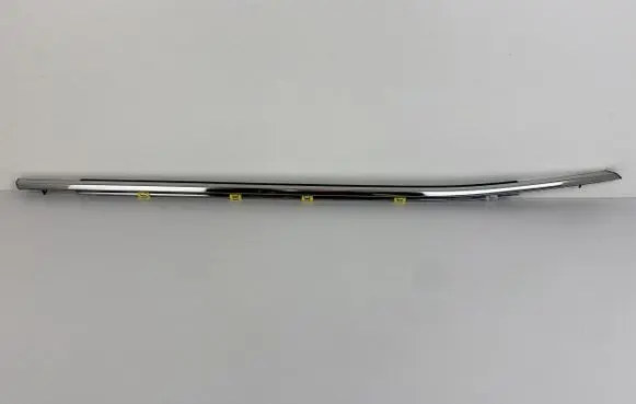 Toyota Highlander XU70 Front door glass trim molding 757100E100