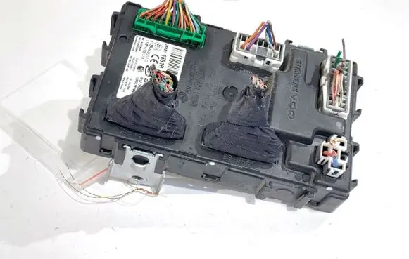Renault Koleos I Central body control module 284B11681R
