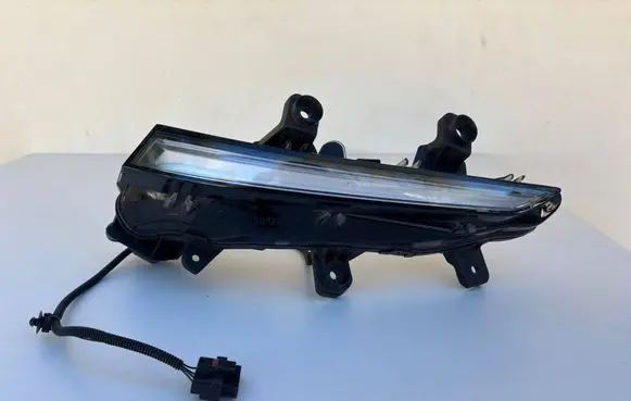 Peugeot 2008 II Front fog light L90128629